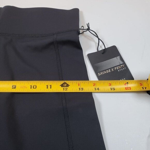 Savage X Fenty Band-It High Waist Shorts Training Workout Medium Womens NWT - Picture 10 of 13